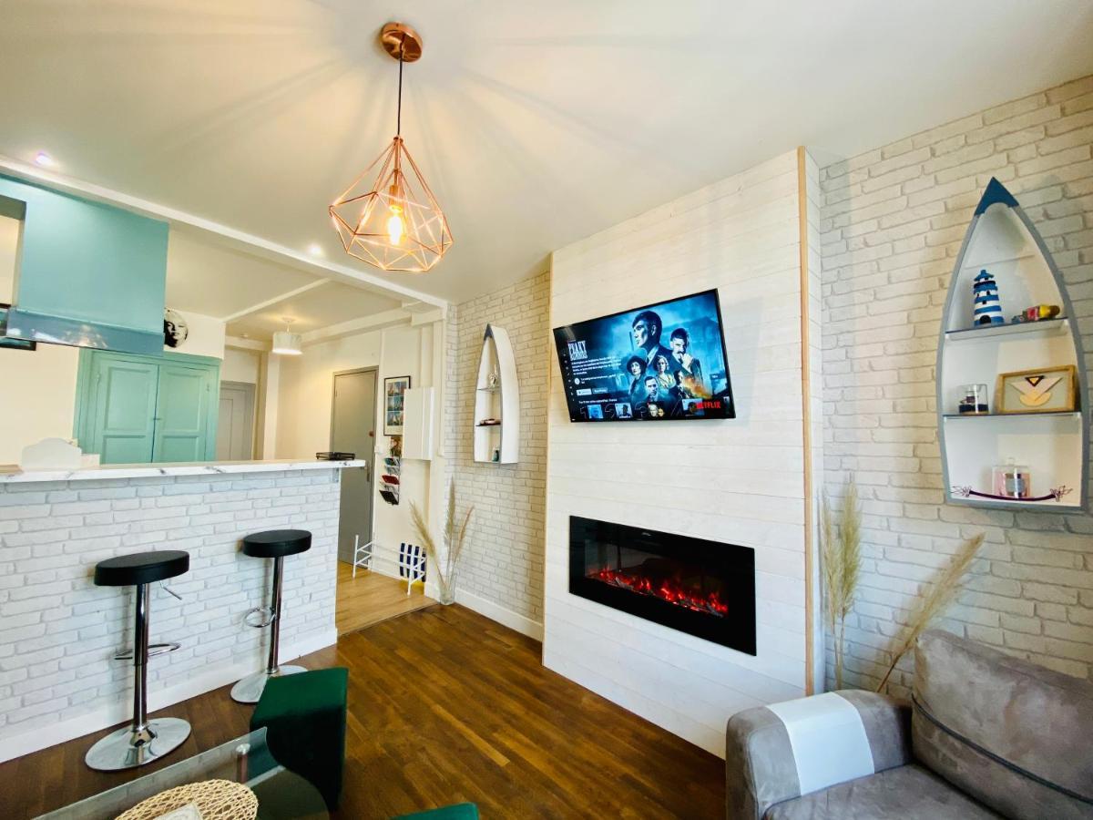 Appartement Vert Du Palais - Relaxation Centrale מראה חיצוני תמונה